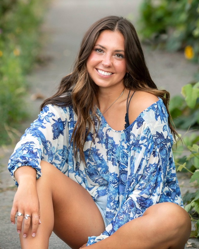 Tess Keyes